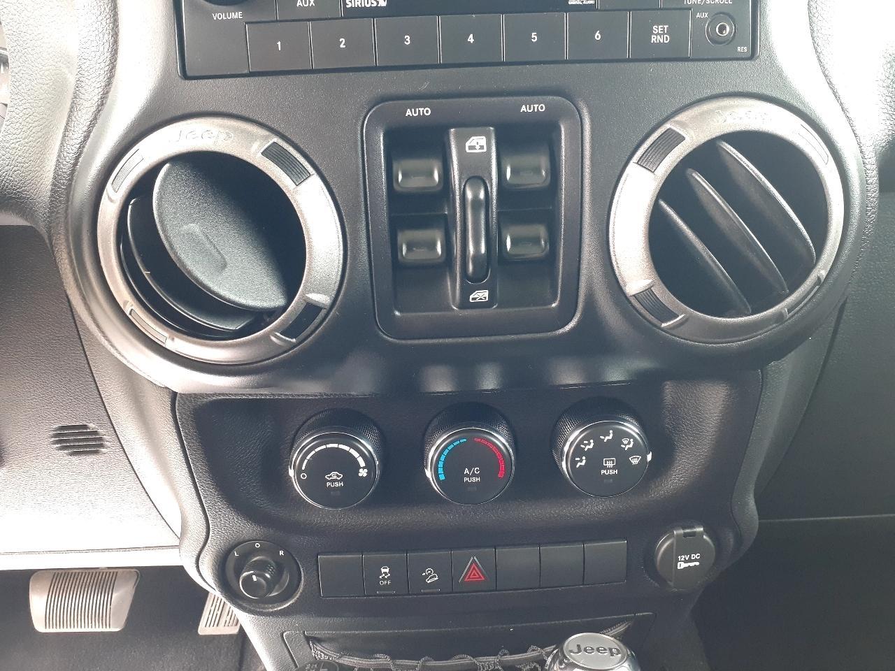 Jeep Wrangler Unlimited 4WD 4dr Sport 2016