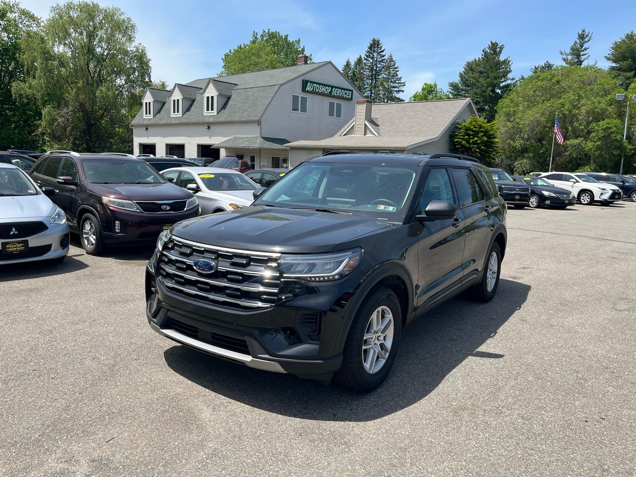 2026 Ford Explorer Active w/100A Pkg 4WD