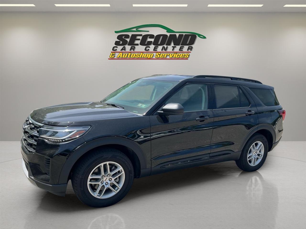 2026 Ford Explorer Active w/100A Pkg 4WD
