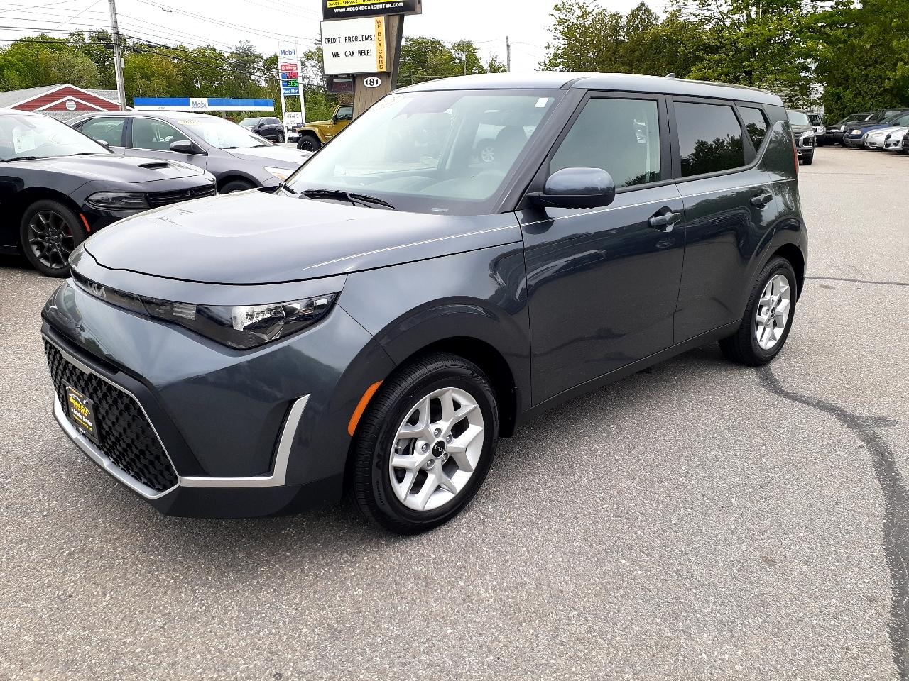 Kia Soul LX FWD 2025