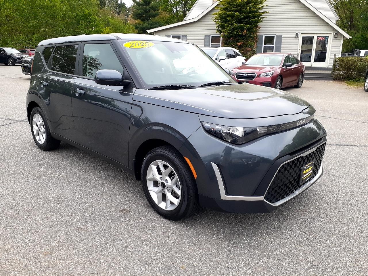 Kia Soul LX FWD 2025