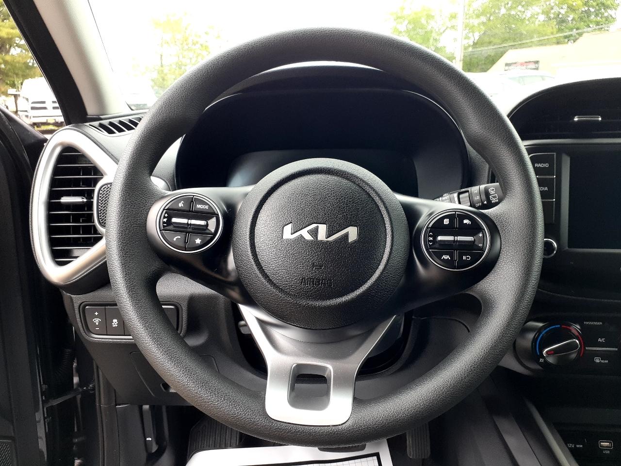 Kia Soul LX FWD 2025