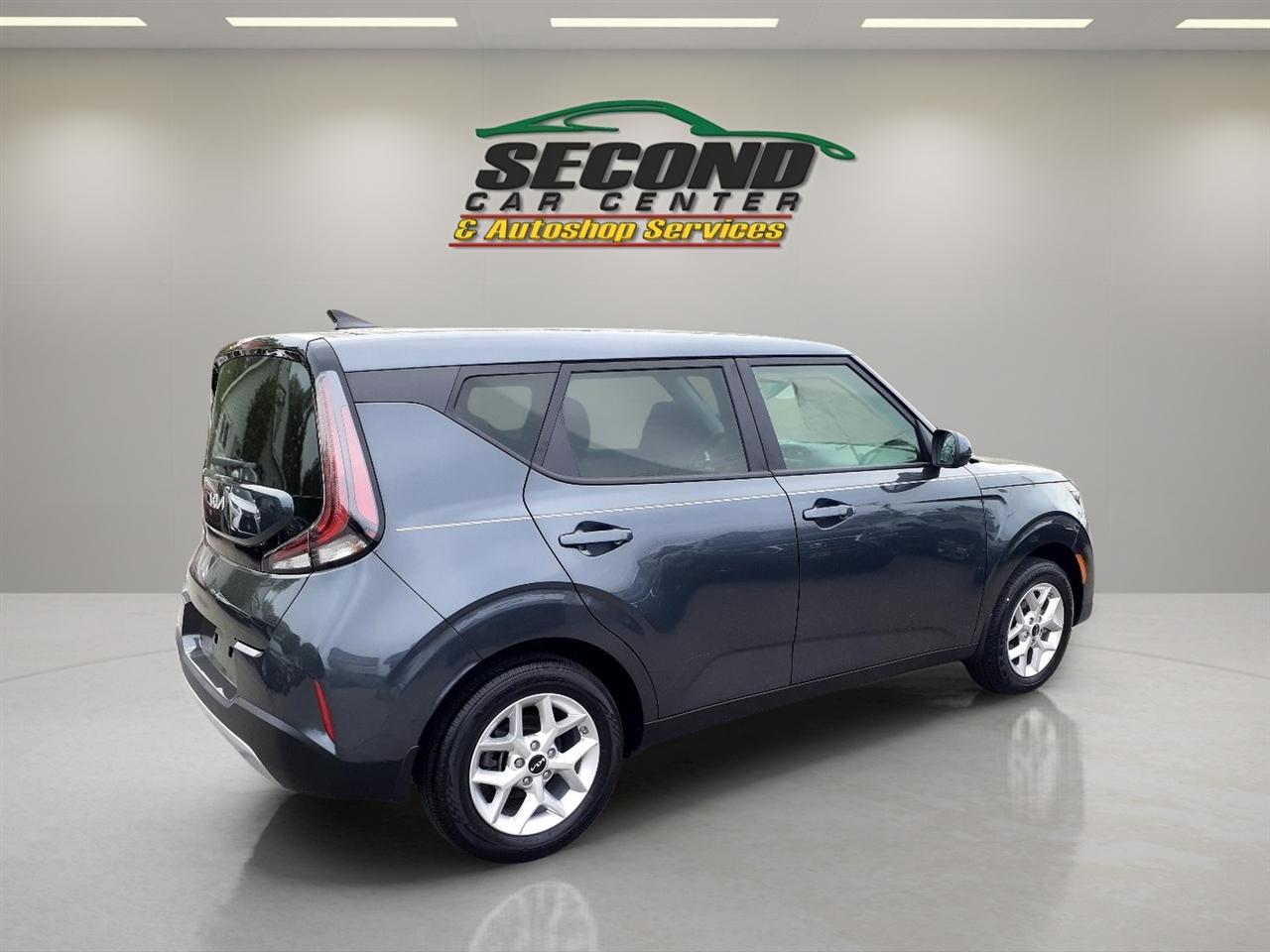 Kia Soul LX FWD 2025