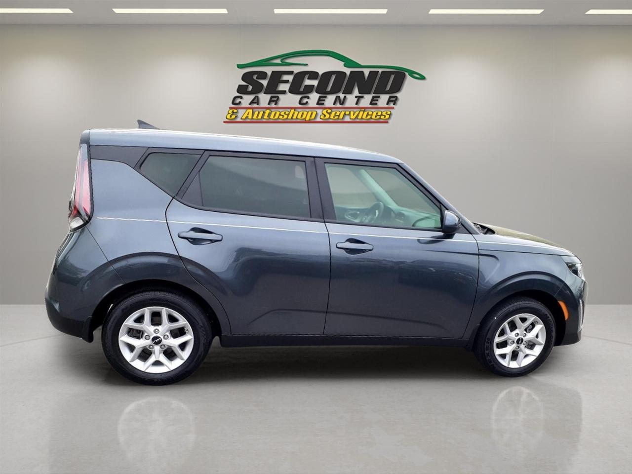 Kia Soul LX FWD 2025