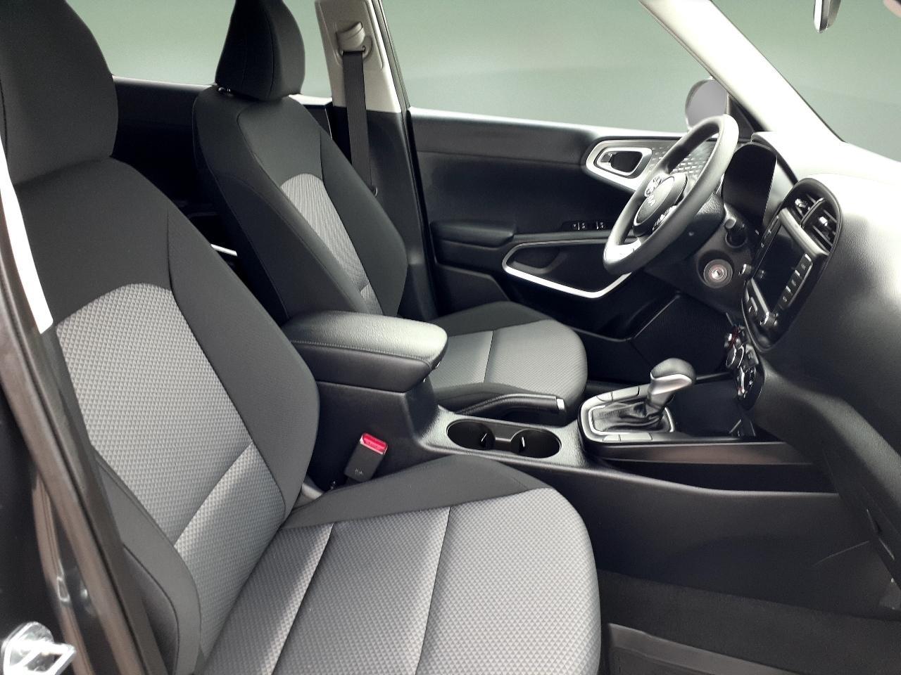 Kia Soul LX FWD 2025