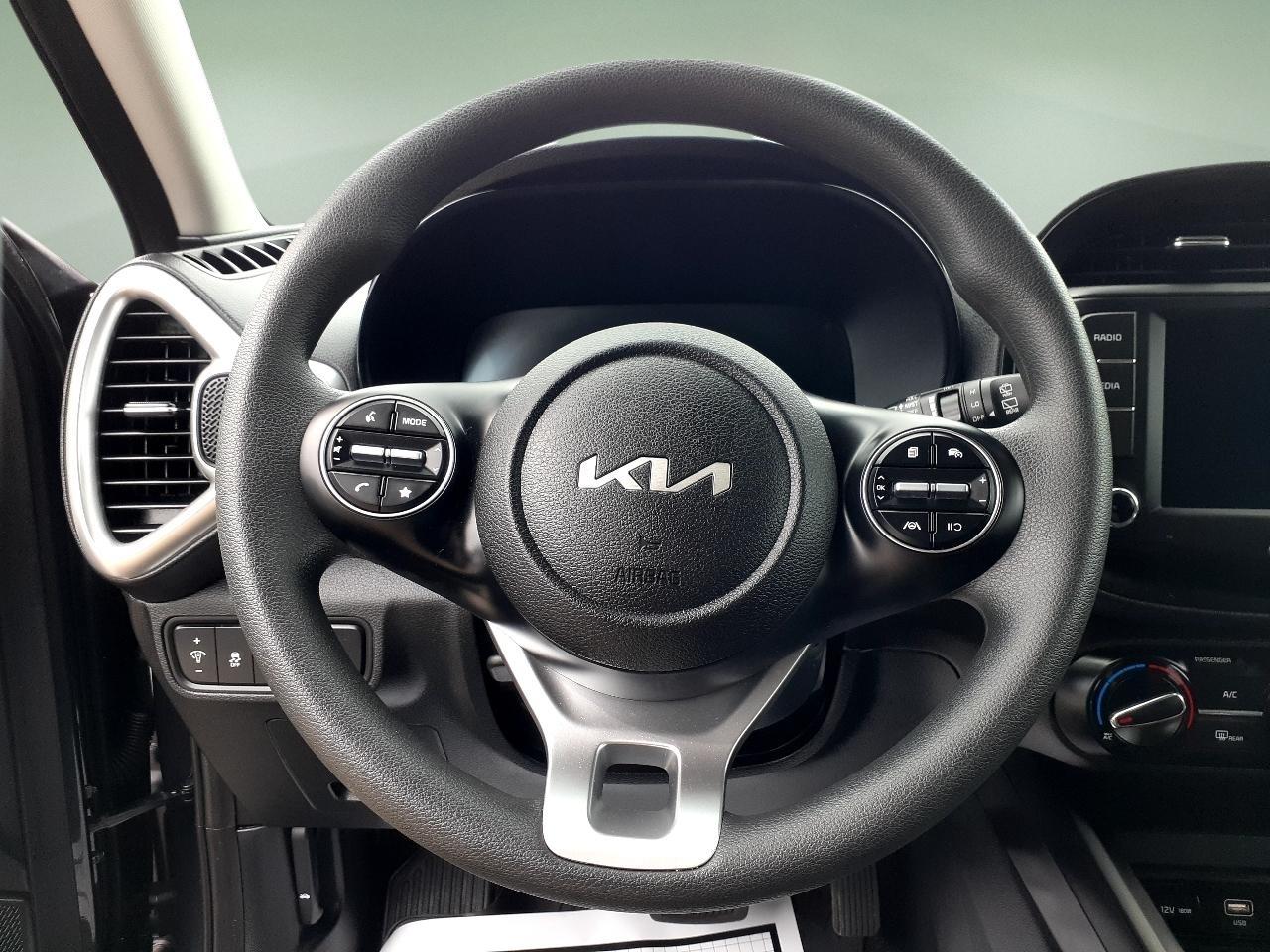 Kia Soul LX FWD 2025