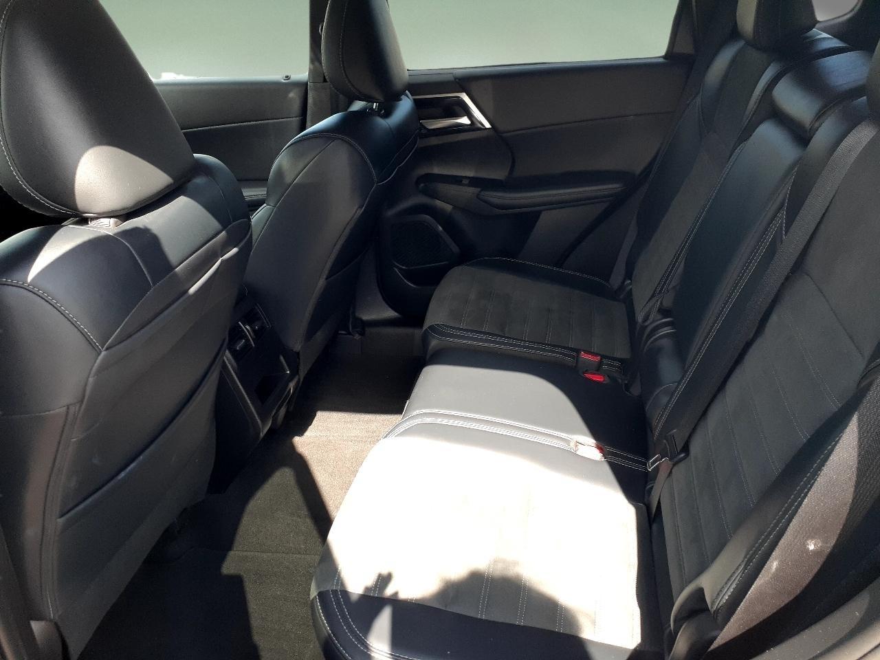 Mitsubishi Outlander SE S-AWC 2024