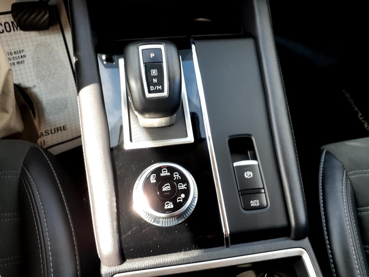 Mitsubishi Outlander SE S-AWC 2024