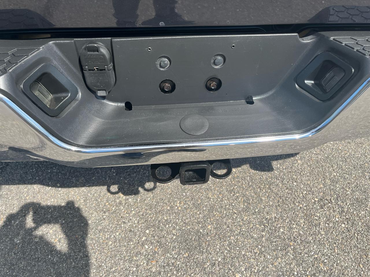 RAM 1500 4WD Quad Cab 140.5" Laramie 2014