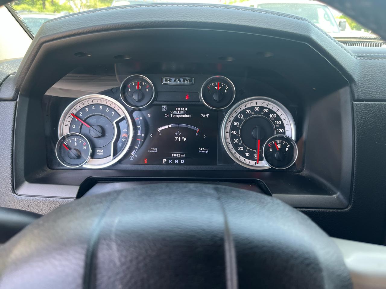 RAM 1500 4WD Quad Cab 140.5" Laramie 2014