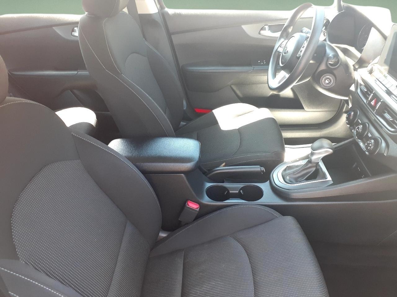 Kia Forte LXS IVT 2021