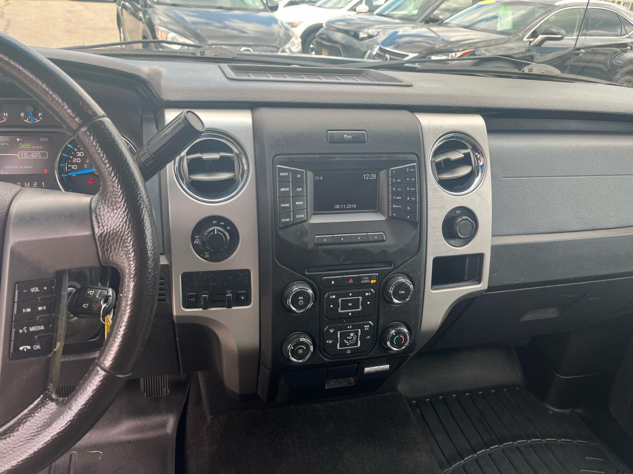 Ford F-150 4WD SuperCrew 145" XLT 2014