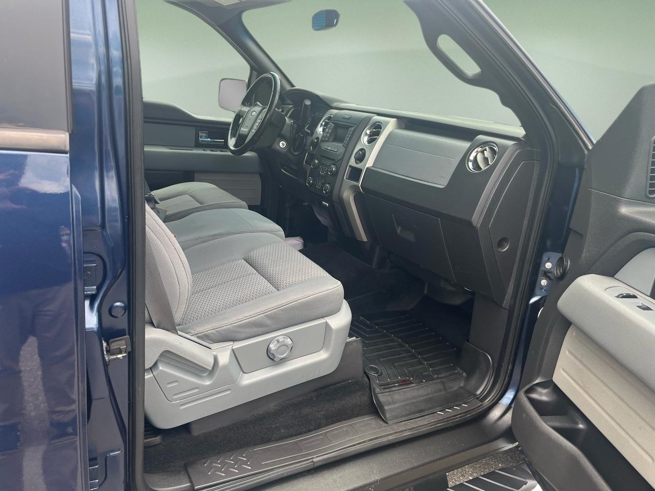 Ford F-150 4WD SuperCrew 145" XLT 2014