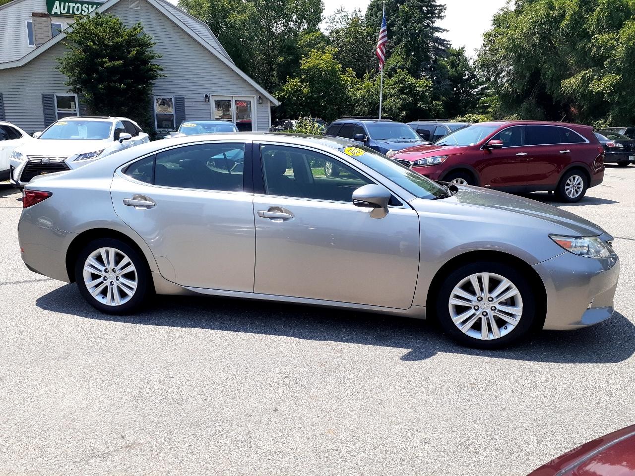 Lexus ES 350 4dr Sdn 2015