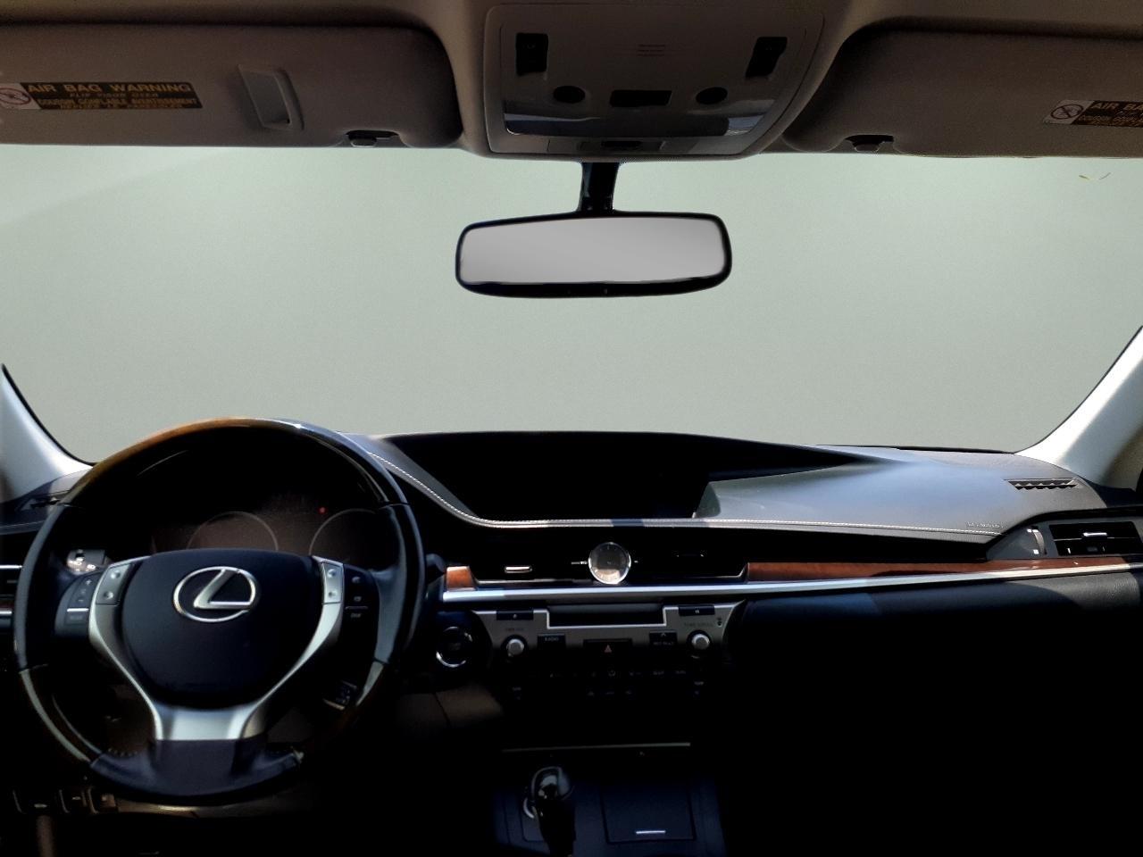 Lexus ES 350 4dr Sdn 2015