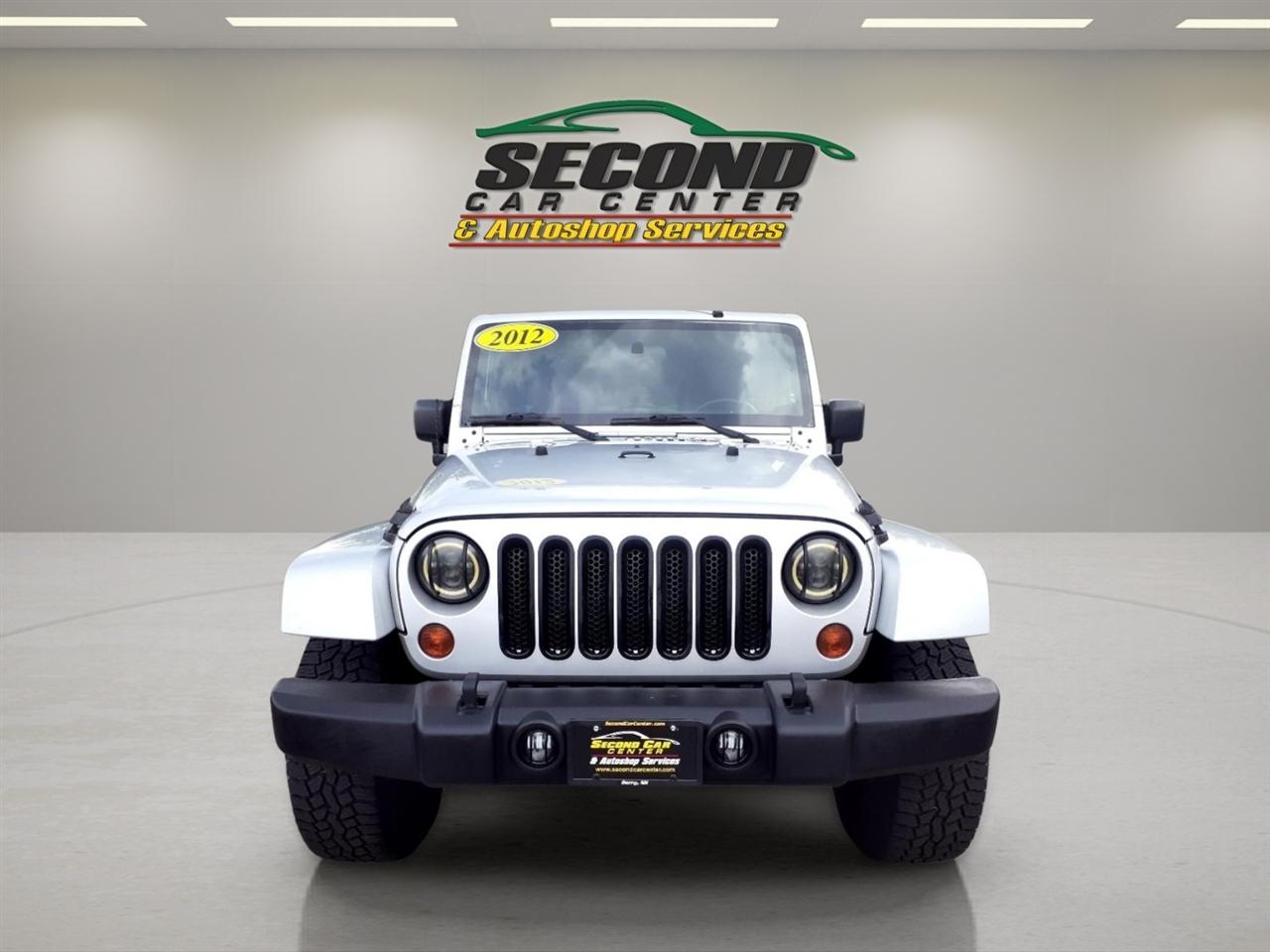 Jeep Wrangler Unlimited 4WD 4dr Sahara 2012