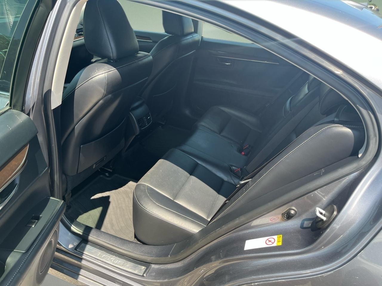 Lexus ES 350 4dr Sdn 2015