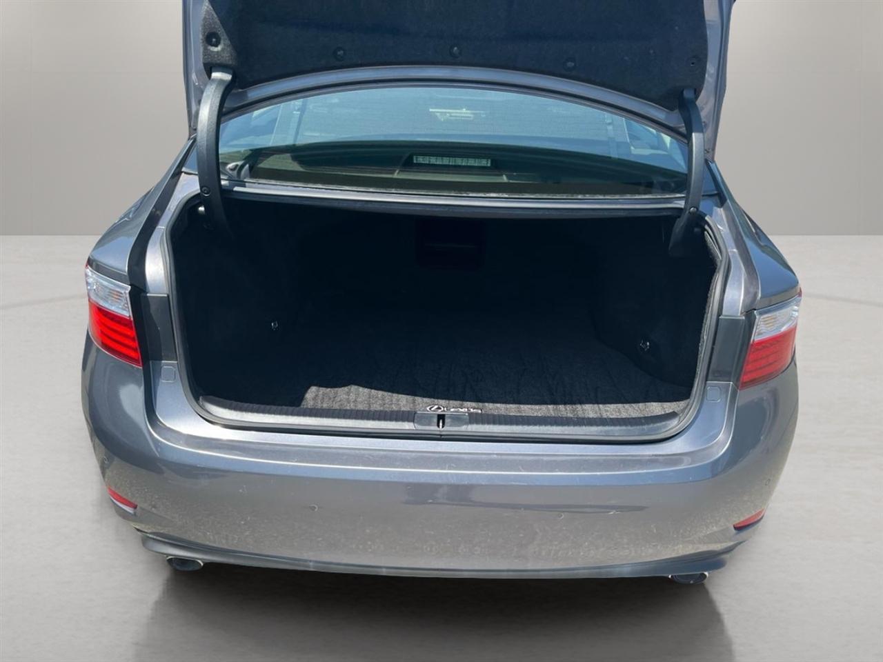 Lexus ES 350 4dr Sdn 2015