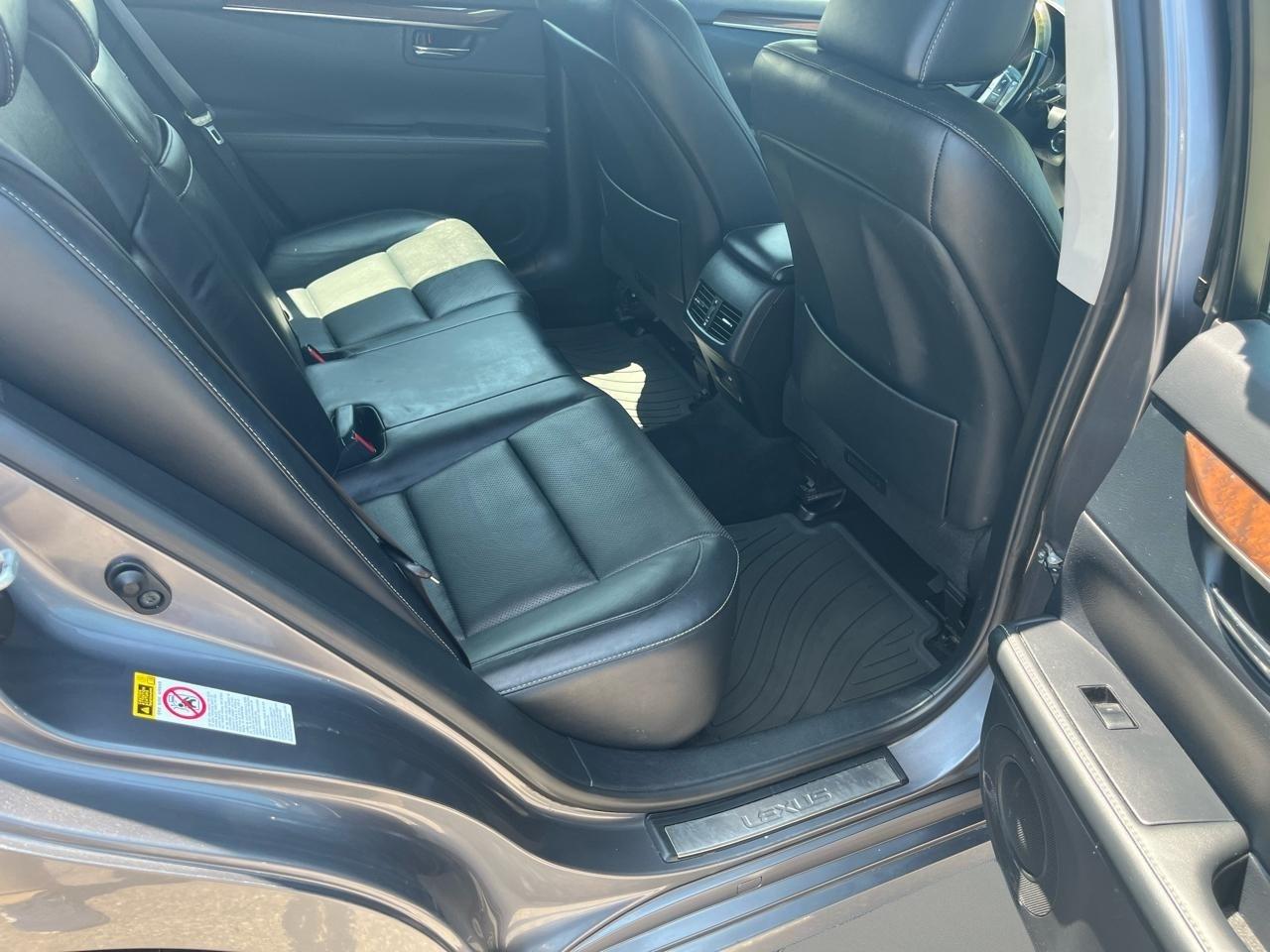 Lexus ES 350 4dr Sdn 2015