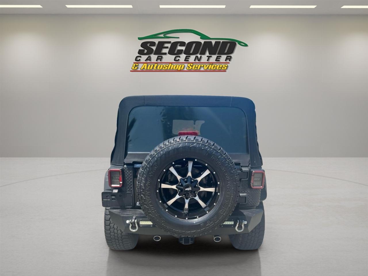 Jeep Wrangler Unlimited 4WD 4dr Rubicon 2012