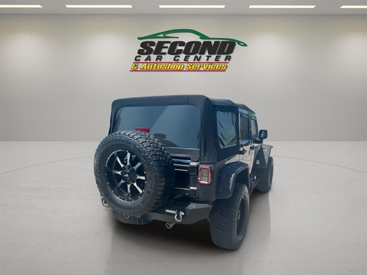 Jeep Wrangler Unlimited 4WD 4dr Rubicon 2012
