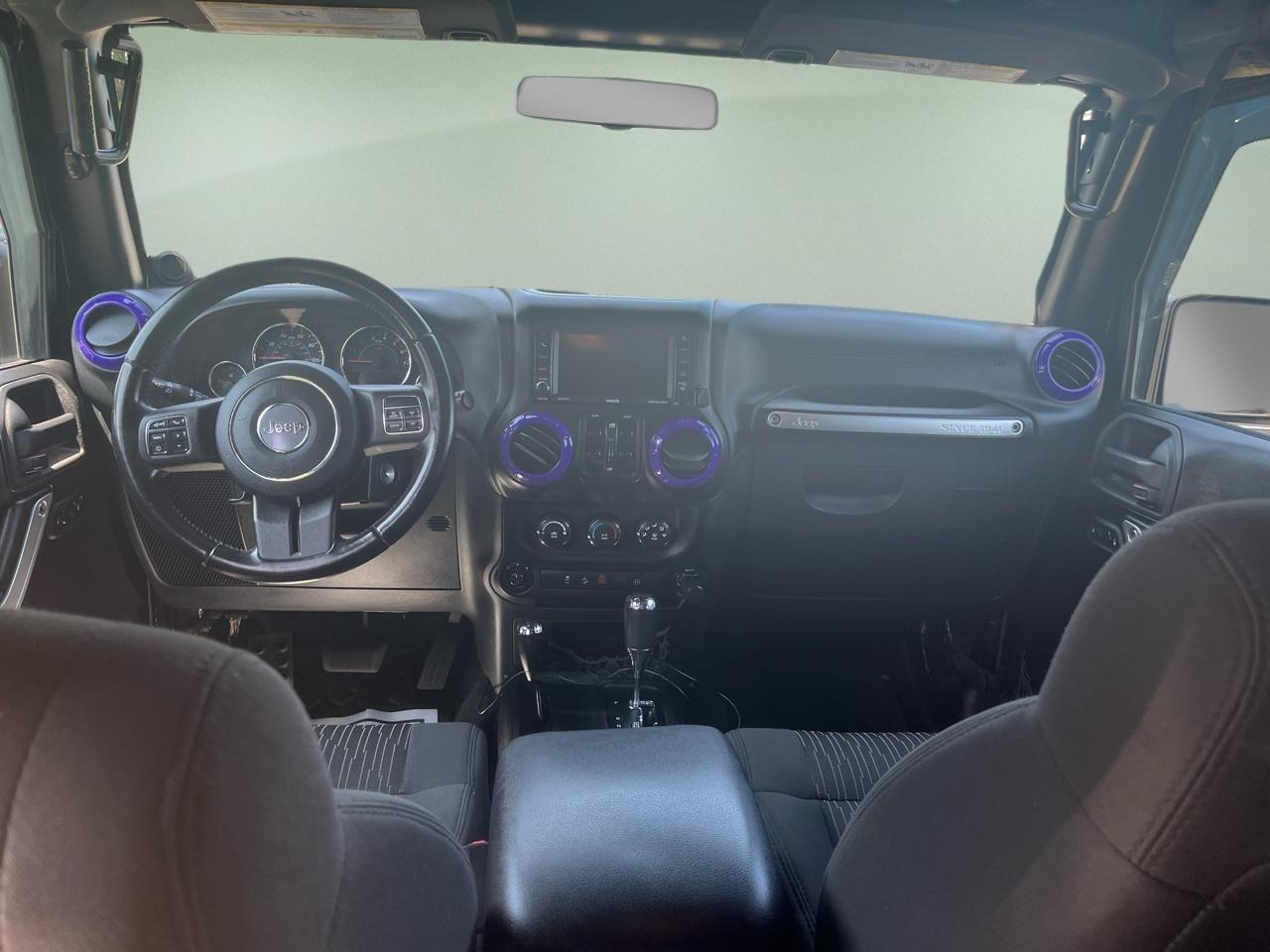 Jeep Wrangler Unlimited 4WD 4dr Rubicon 2012