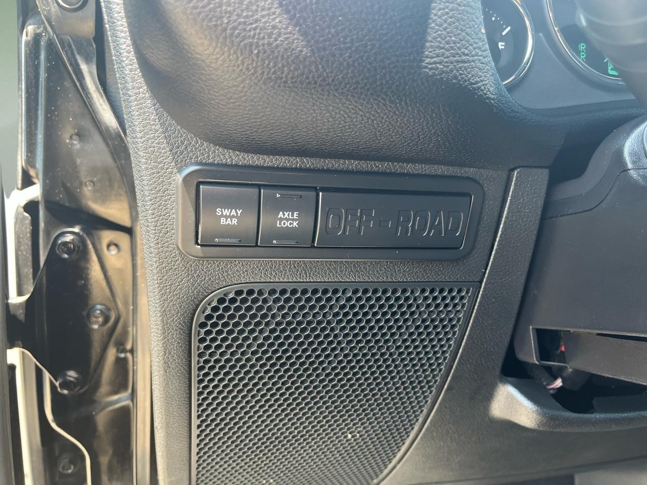 Jeep Wrangler Unlimited 4WD 4dr Rubicon 2012