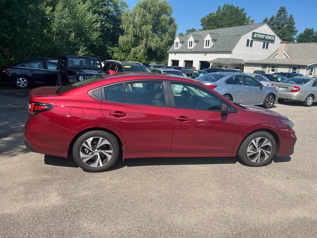 Subaru Legacy Premium AWD 2025