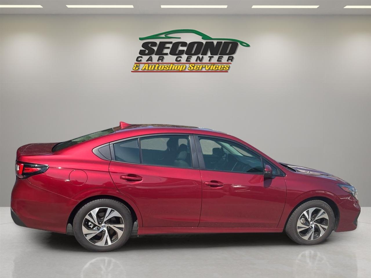 Subaru Legacy Premium AWD 2025