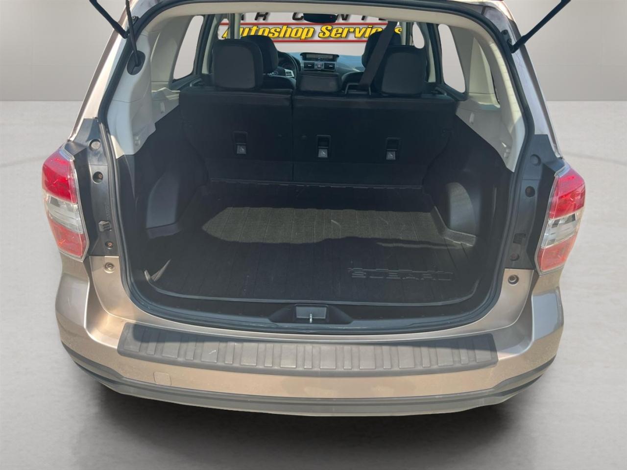 Subaru Forester 4dr CVT 2.5i Limited PZEV 2015