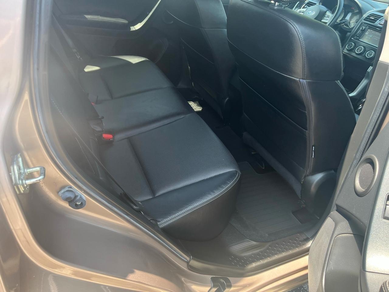 Subaru Forester 4dr CVT 2.5i Limited PZEV 2015