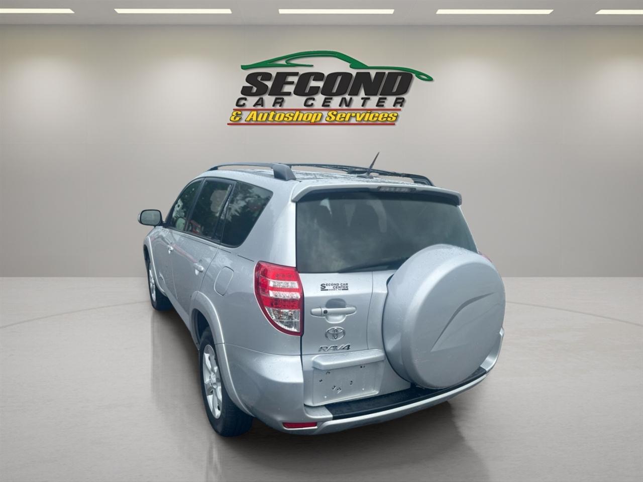 Toyota RAV4 4WD 4dr 4-cyl 4-Spd AT Ltd (Natl) 2011