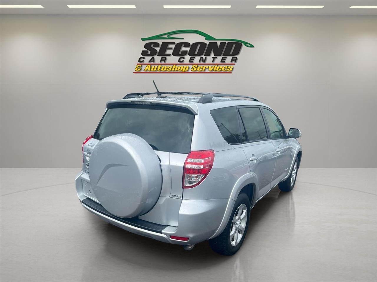 Toyota RAV4 4WD 4dr 4-cyl 4-Spd AT Ltd (Natl) 2011