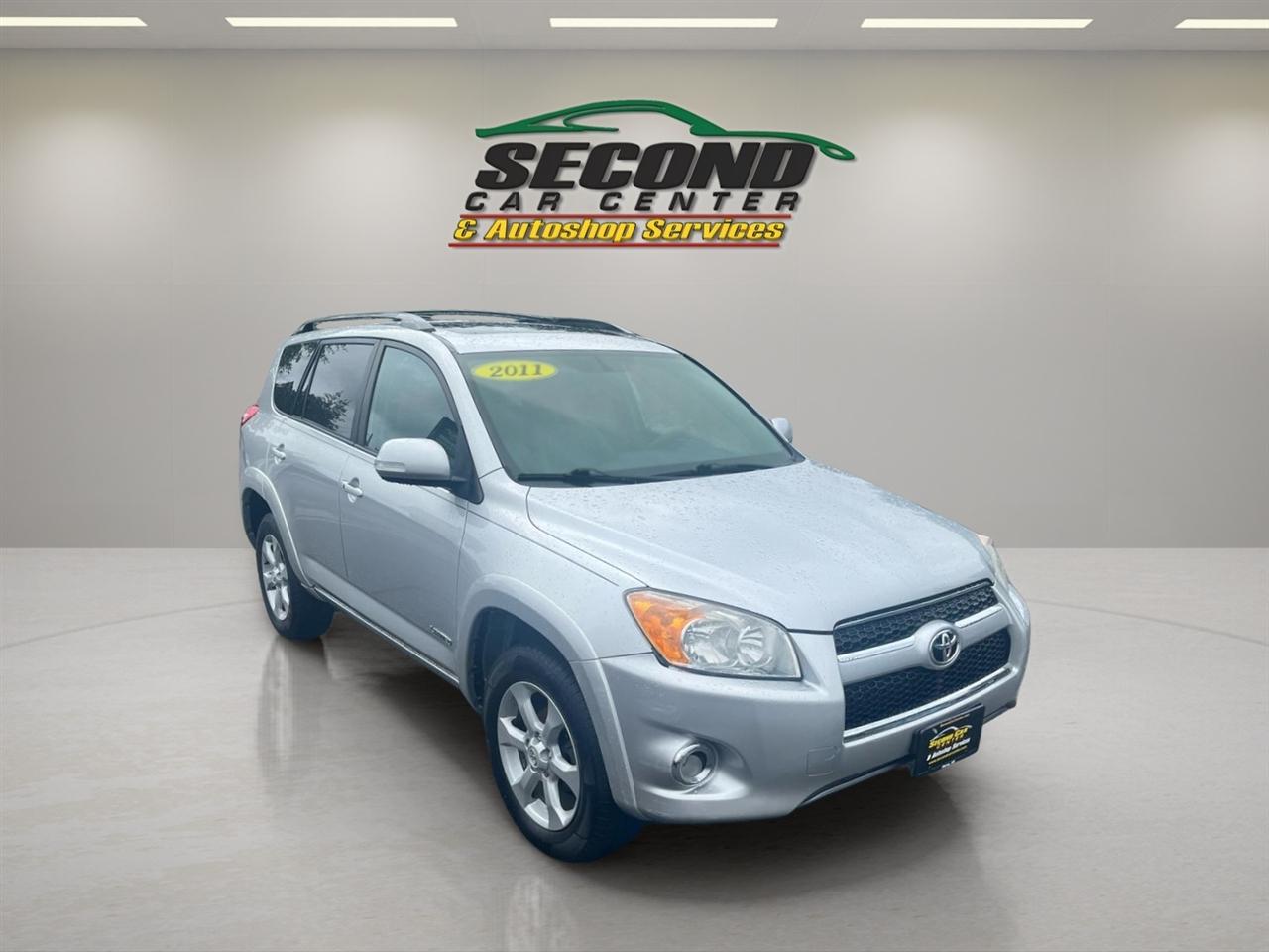Toyota RAV4 4WD 4dr 4-cyl 4-Spd AT Ltd (Natl) 2011