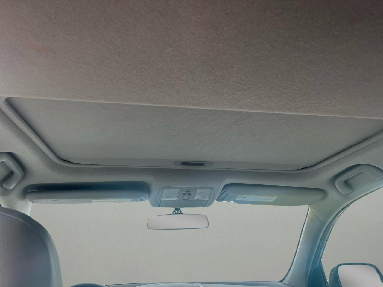 Toyota RAV4 4WD 4dr 4-cyl 4-Spd AT Ltd (Natl) 2011