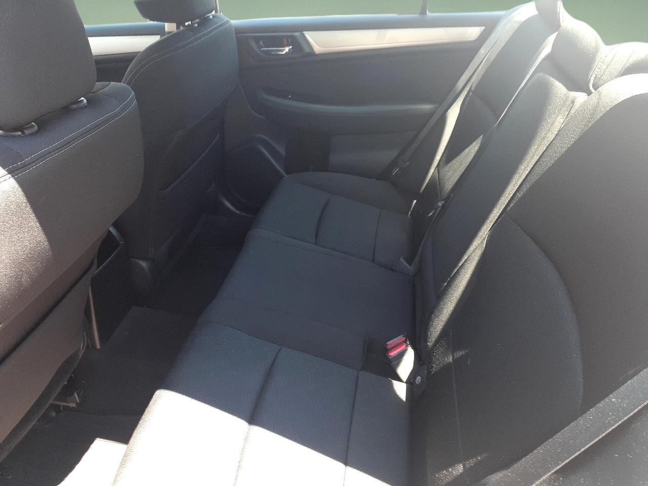 Subaru Legacy 4dr Sdn 2.5i Premium PZEV 2016
