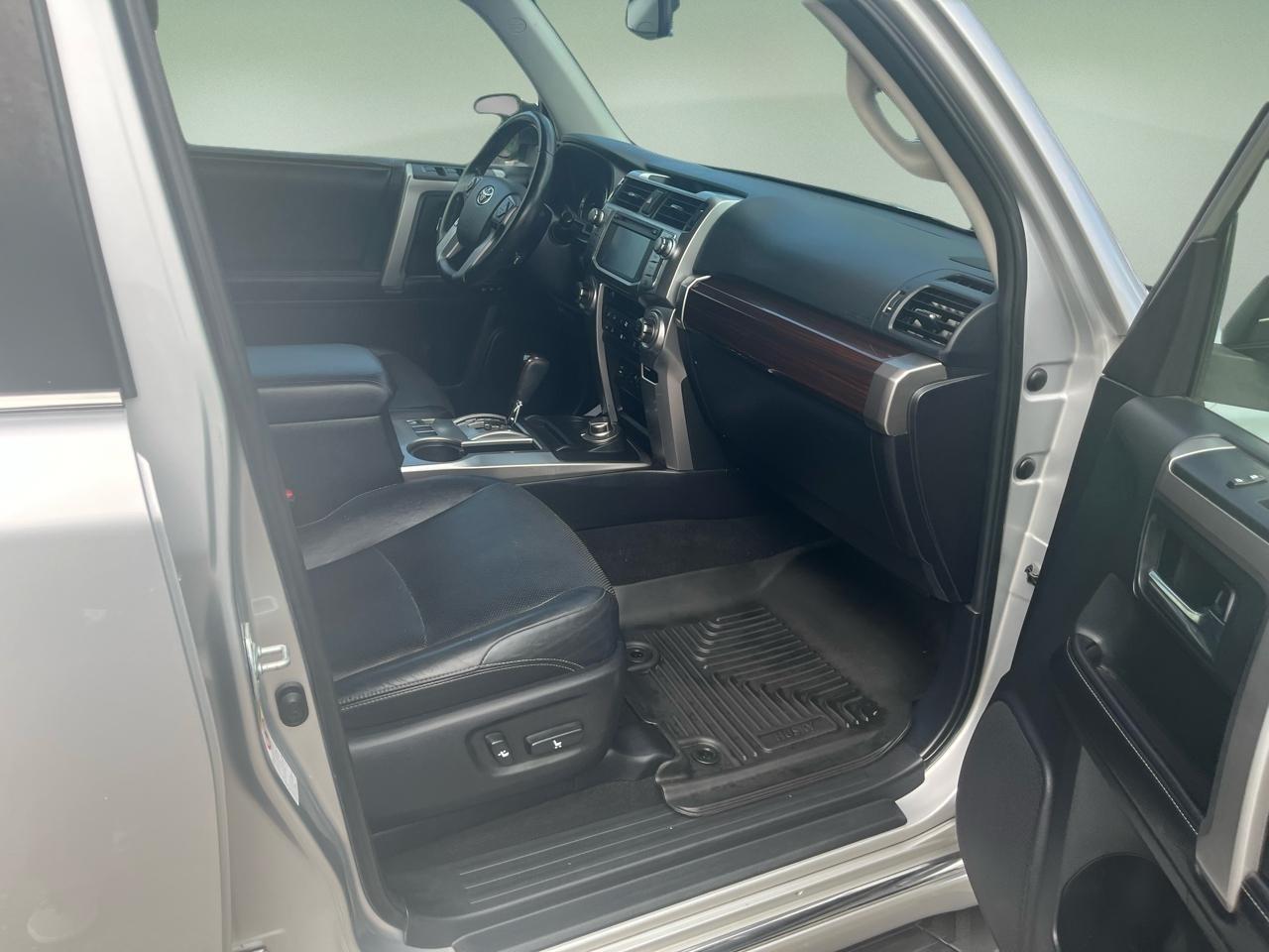 Toyota 4Runner 4WD 4dr V6 Limited (Natl) 2015