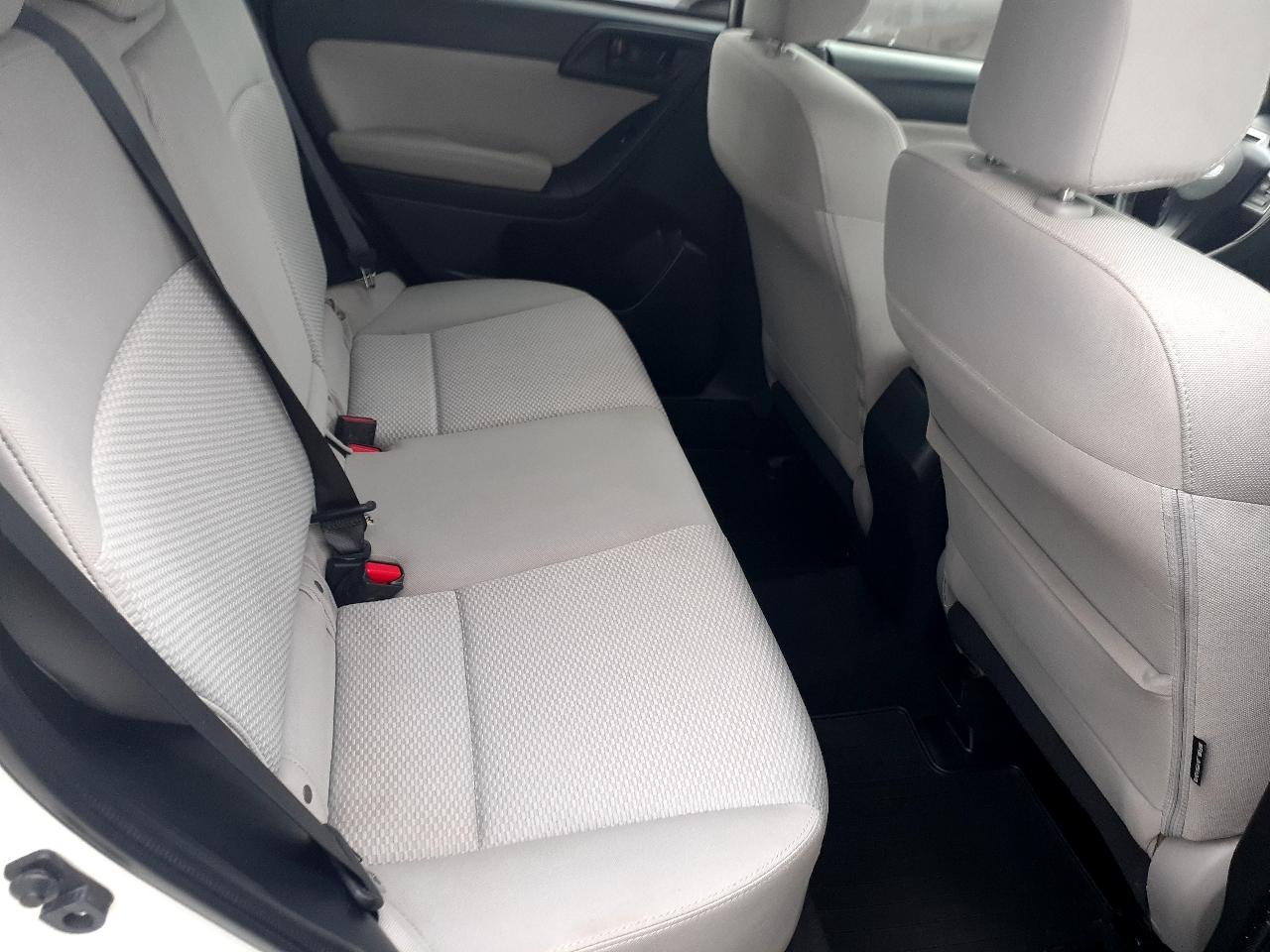Subaru Forester 4dr CVT 2.5i Premium PZEV 2016