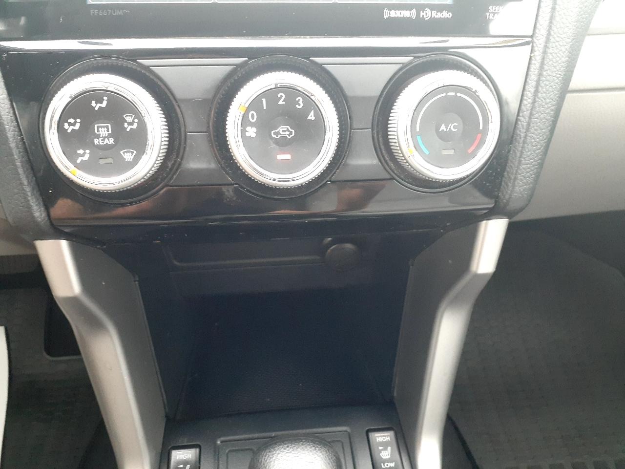 Subaru Forester 4dr CVT 2.5i Premium PZEV 2016