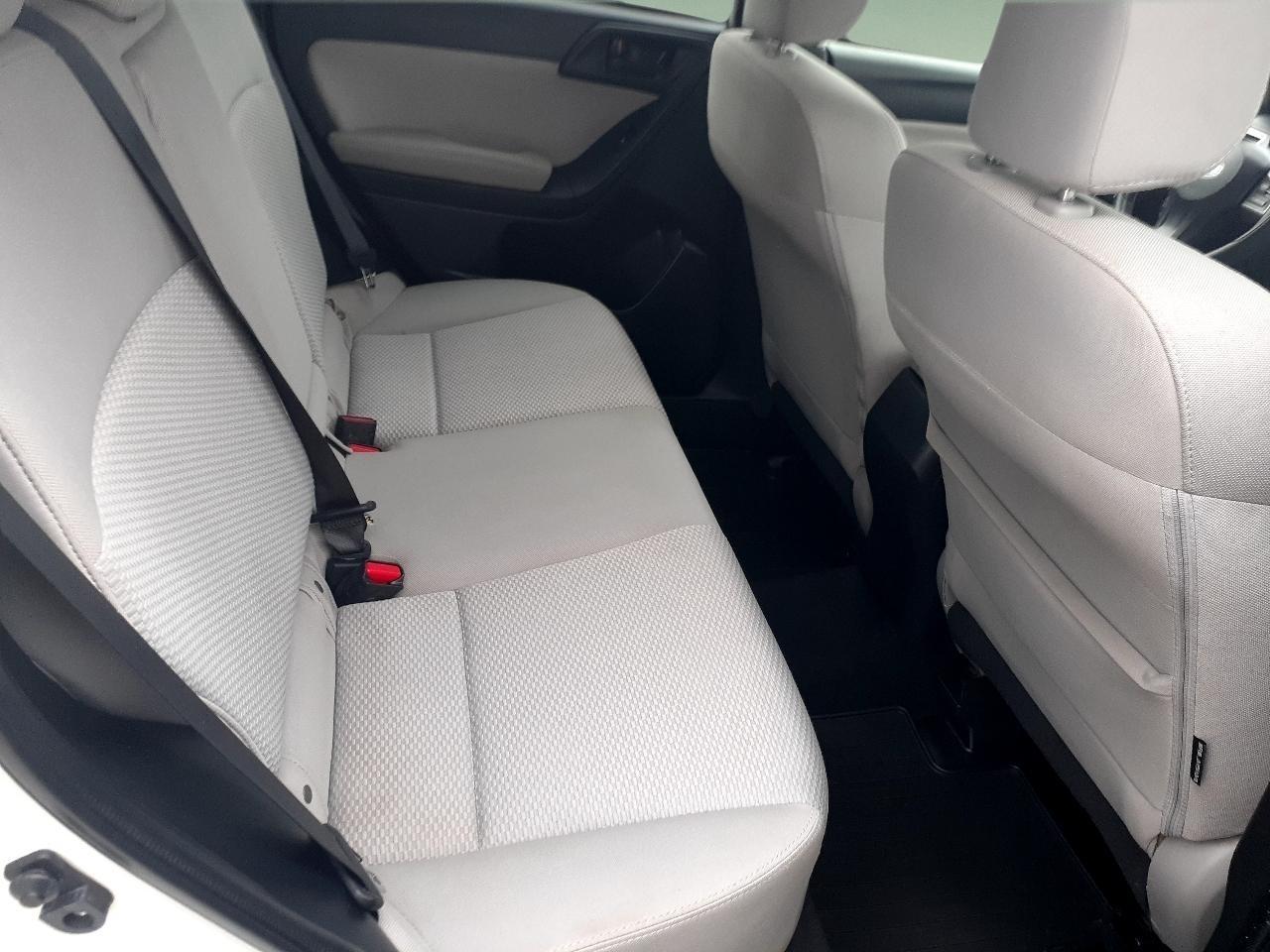 Subaru Forester 4dr CVT 2.5i Premium PZEV 2016