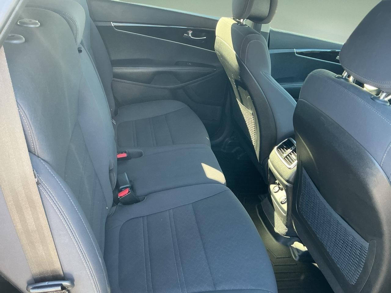 Kia Sorento AWD 4dr 2.4L LX 2016