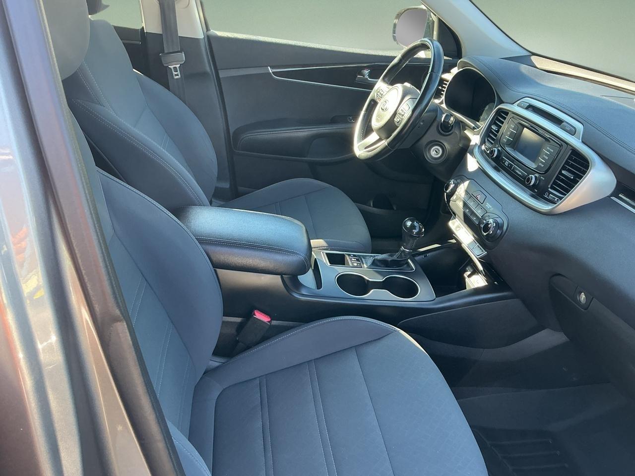 Kia Sorento AWD 4dr 2.4L LX 2016