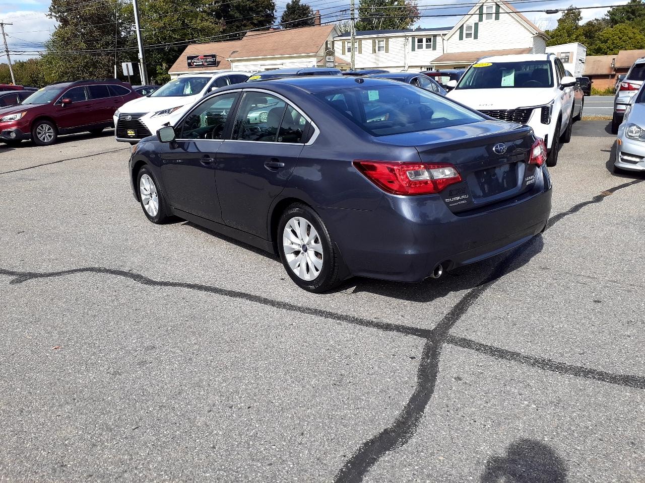 Subaru Legacy 4dr Sdn 2.5i Premium PZEV 2015