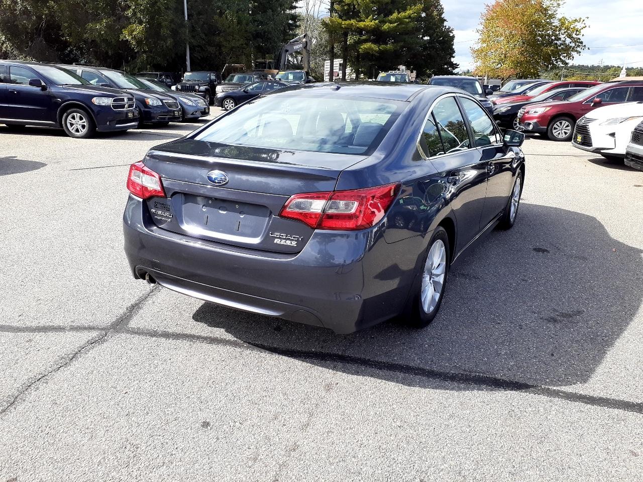 Subaru Legacy 4dr Sdn 2.5i Premium PZEV 2015