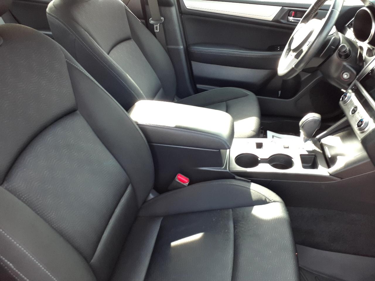 Subaru Legacy 4dr Sdn 2.5i Premium PZEV 2015