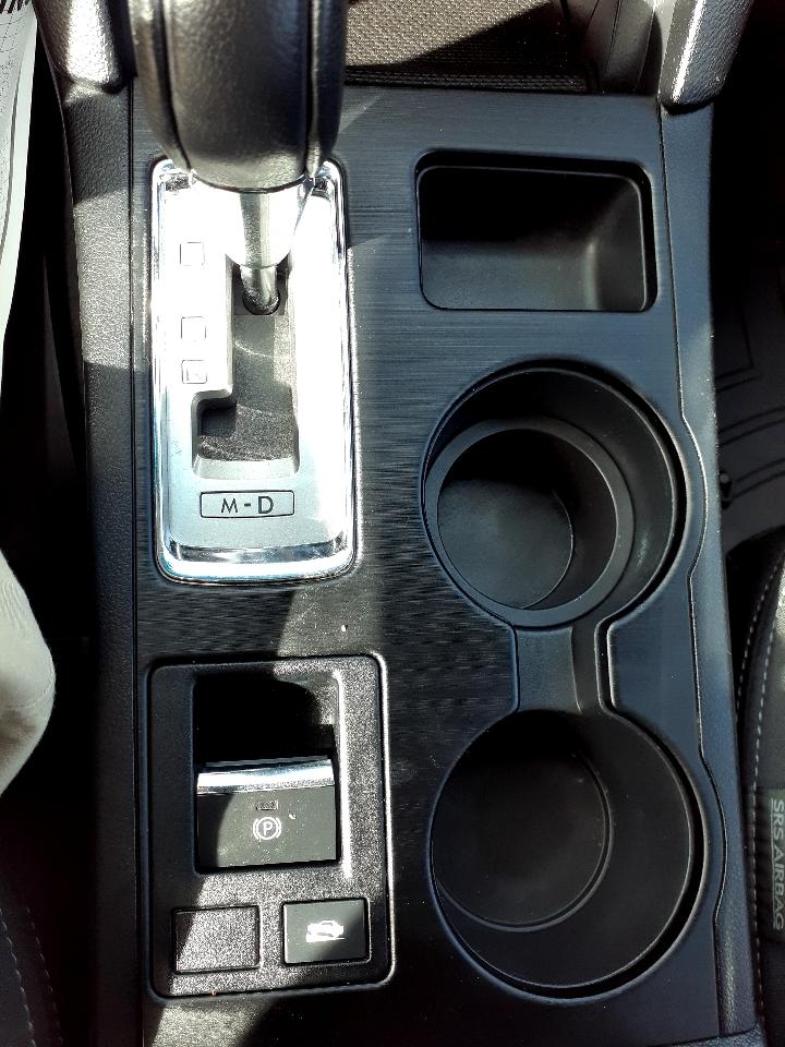Subaru Legacy 4dr Sdn 2.5i Premium PZEV 2015