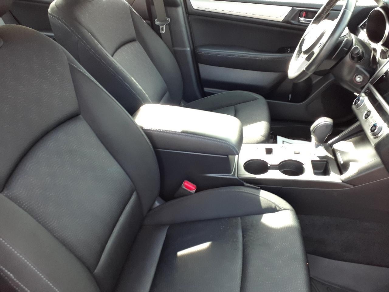 Subaru Legacy 4dr Sdn 2.5i Premium PZEV 2015