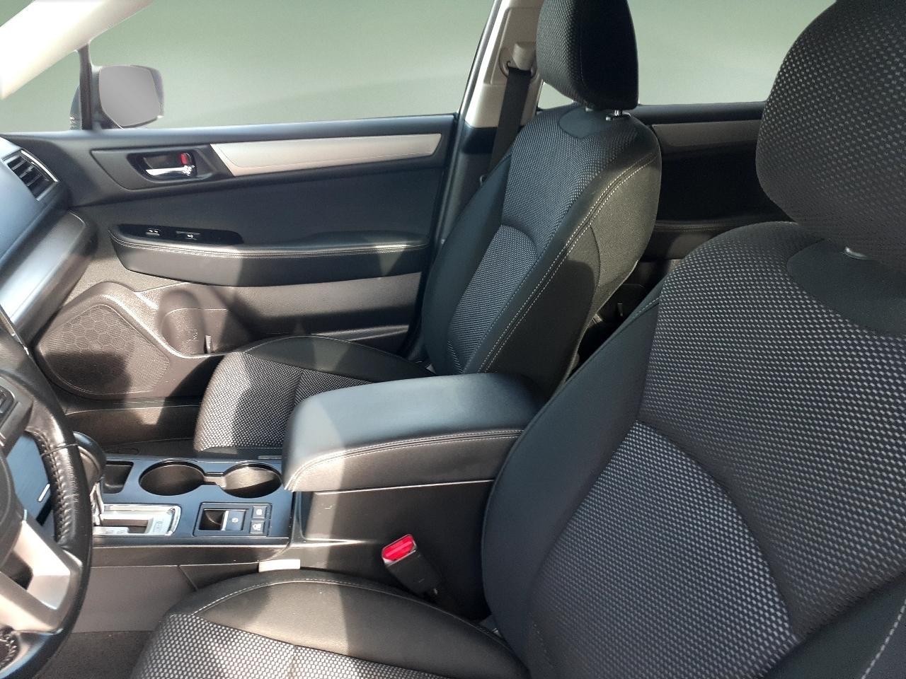 Subaru Outback 4dr Wgn 2.5i Premium PZEV 2016