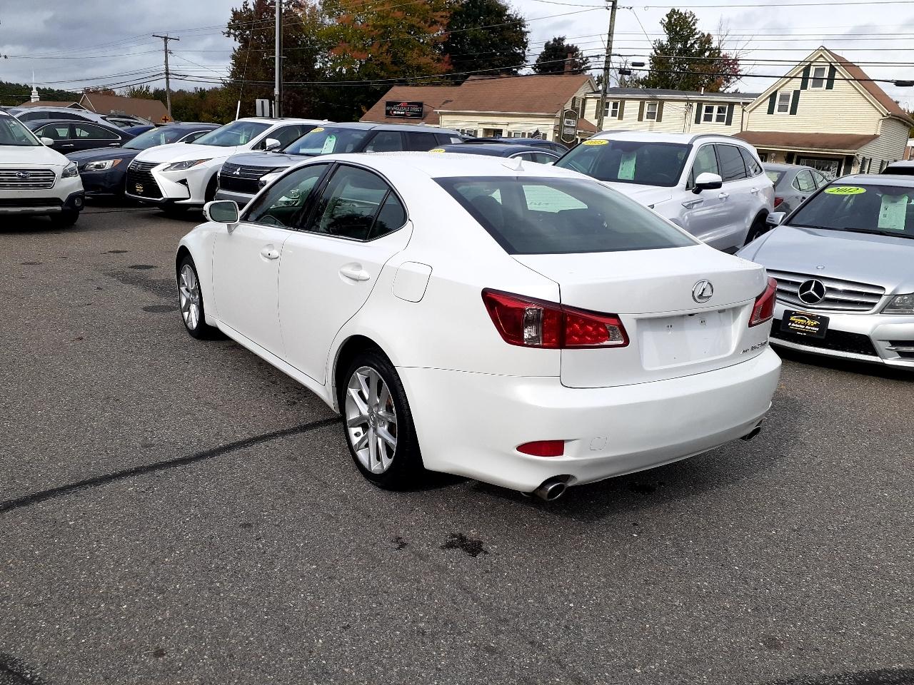 Lexus IS 250 4dr Sport Sdn Auto AWD 2012