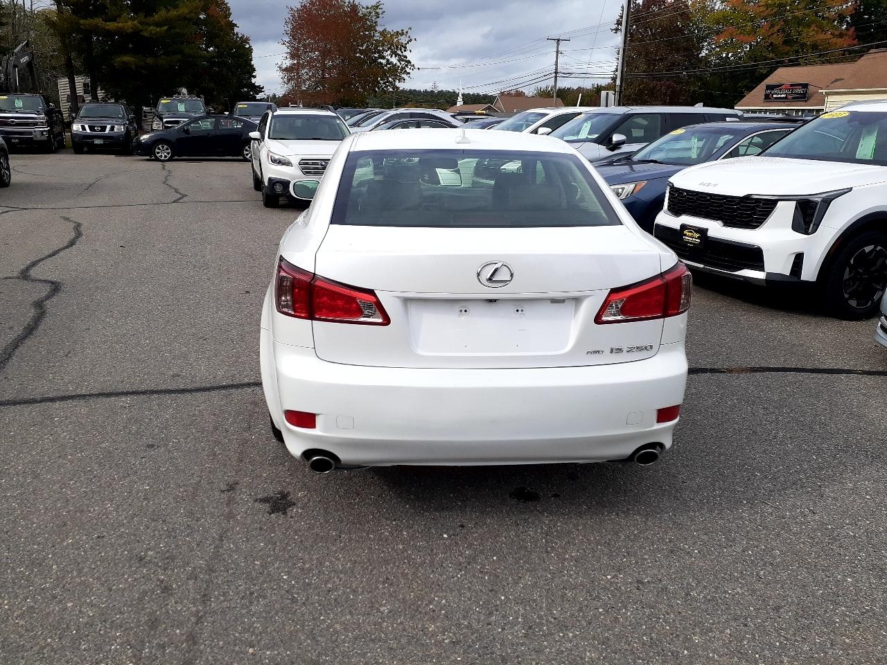 Lexus IS 250 4dr Sport Sdn Auto AWD 2012
